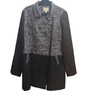 Skies are Blue Womans size large long pea coat